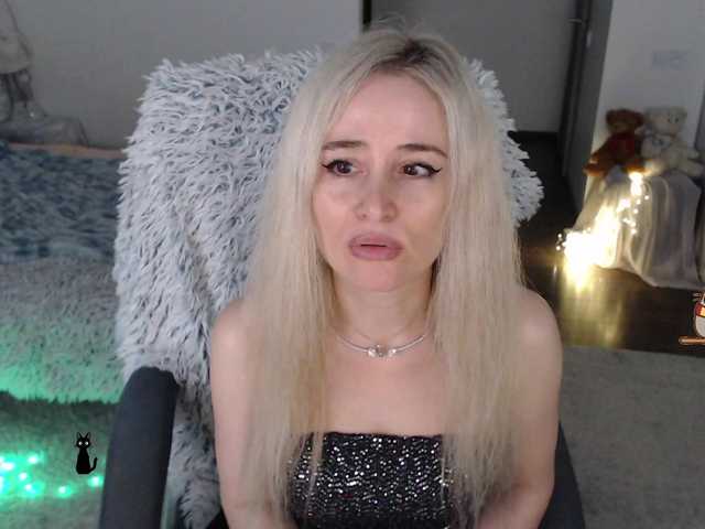 xyliganka777's BongaCams show and profile