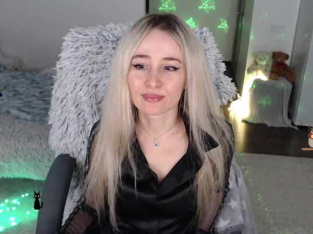 xyliganka777's BongaCams show and profile
