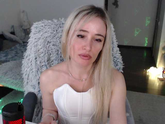 xyliganka777's BongaCams show and profile