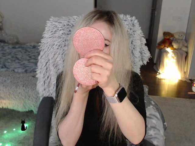 xyliganka777 live cam profile