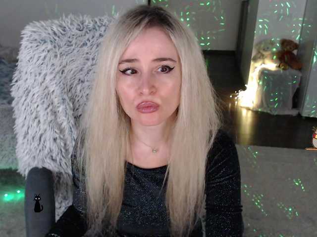 xyliganka777's BongaCams show and profile