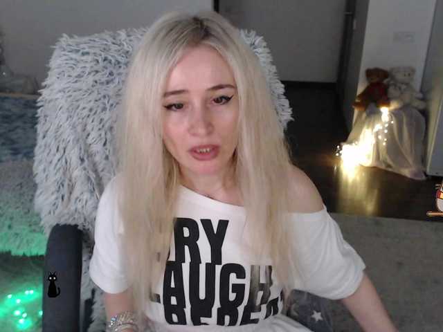 xyliganka777's BongaCams show and profile