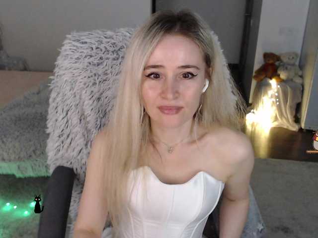 xyliganka777's BongaCams show and profile