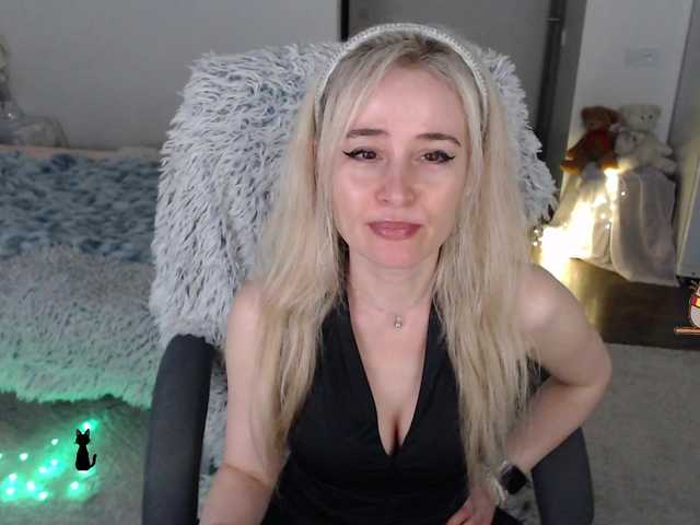 xyliganka777's BongaCams show and profile