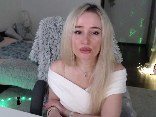 xyliganka777's BongaCams show and profile