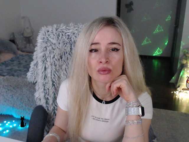 xyliganka777's BongaCams show and profile