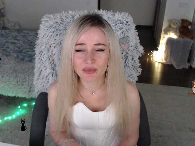 xyliganka777's BongaCams show and profile