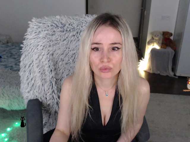 xyliganka777's BongaCams show and profile