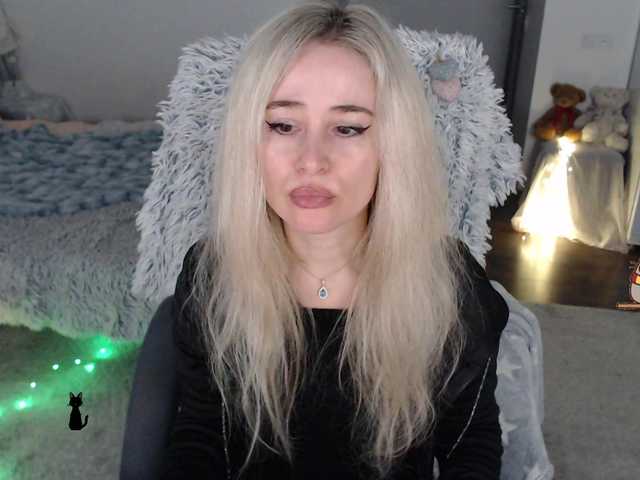 xyliganka777's BongaCams show and profile