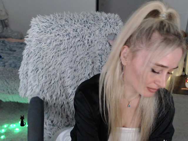 xyliganka777's BongaCams show and profile