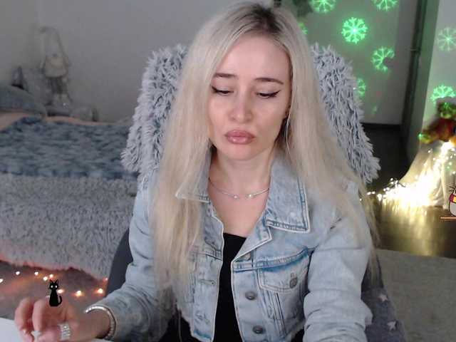 xyliganka777's BongaCams show and profile