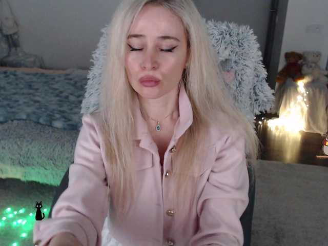 xyliganka777's BongaCams show and profile