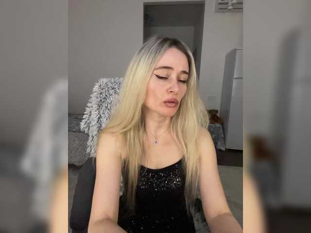 xyliganka777's BongaCams show and profile