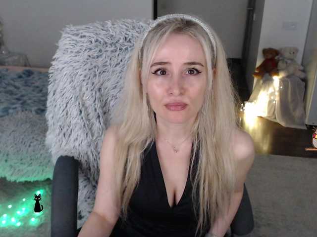 xyliganka777's BongaCams show and profile