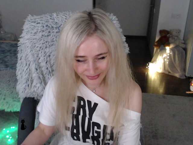 xyliganka777's BongaCams show and profile