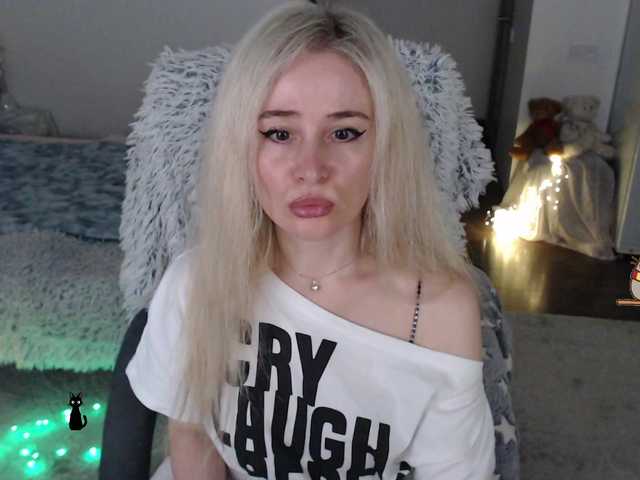 xyliganka777's BongaCams show and profile