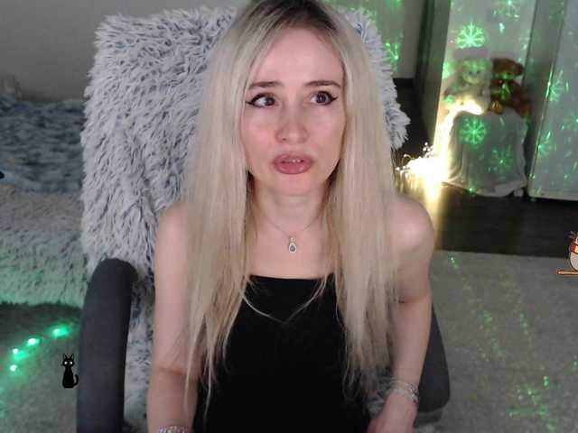 xyliganka777's BongaCams show and profile