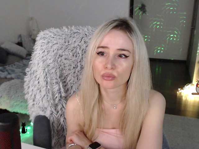 xyliganka777's BongaCams show and profile
