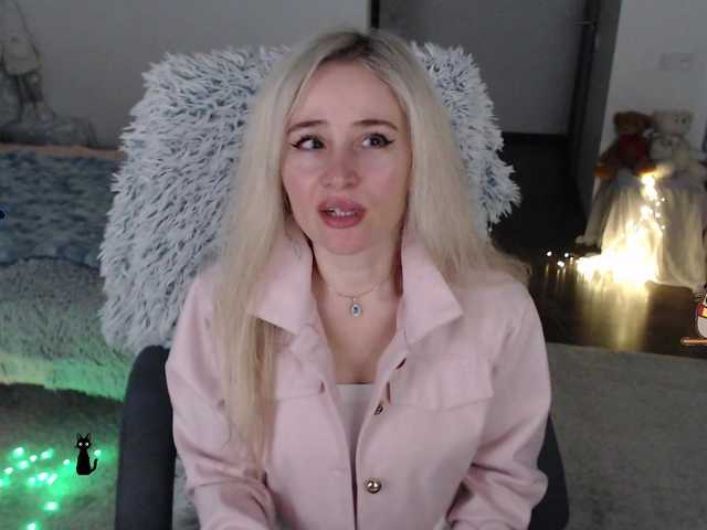 xyliganka777's BongaCams show and profile