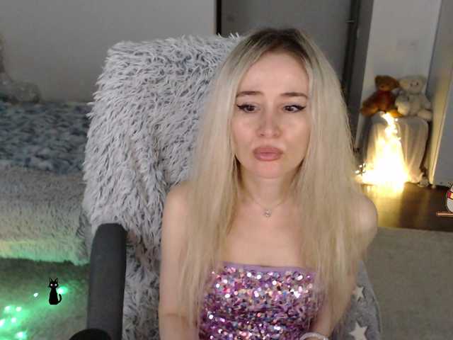 xyliganka777's BongaCams show and profile