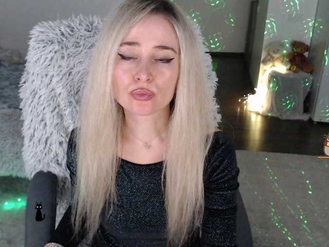 xyliganka777's BongaCams show and profile