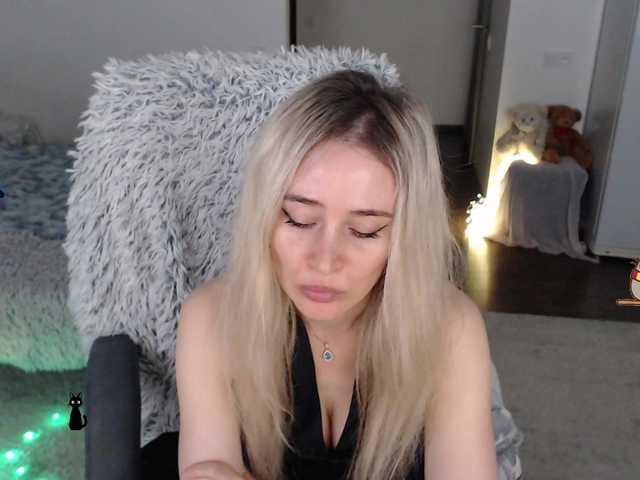 xyliganka777's BongaCams show and profile