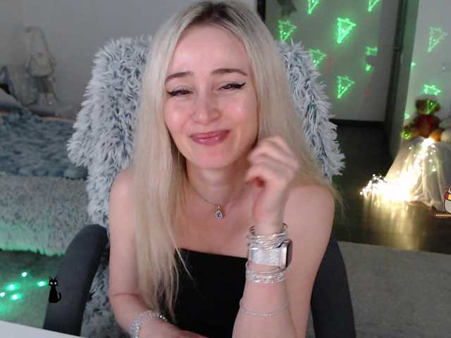 xyliganka777's BongaCams show and profile