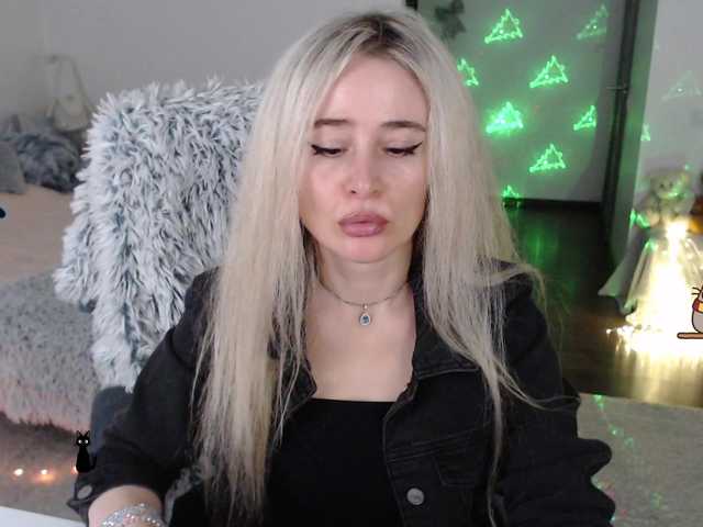 xyliganka777's BongaCams show and profile