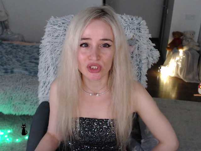 xyliganka777's BongaCams show and profile