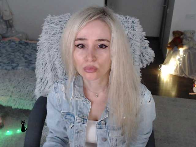 xyliganka777's BongaCams show and profile