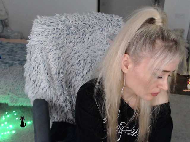 xyliganka777's BongaCams show and profile