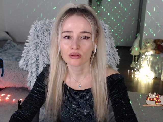 xyliganka777's BongaCams show and profile