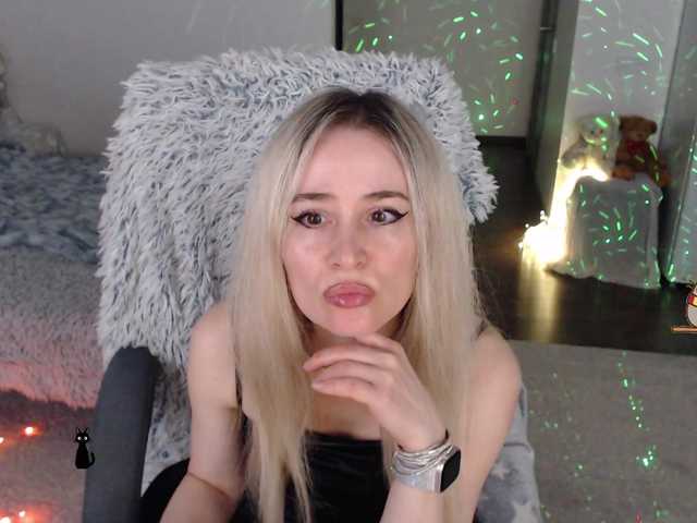 xyliganka777's BongaCams show and profile