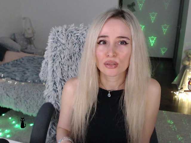 xyliganka777's BongaCams show and profile