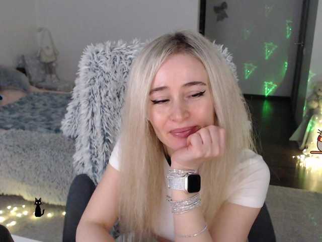 xyliganka777's BongaCams show and profile