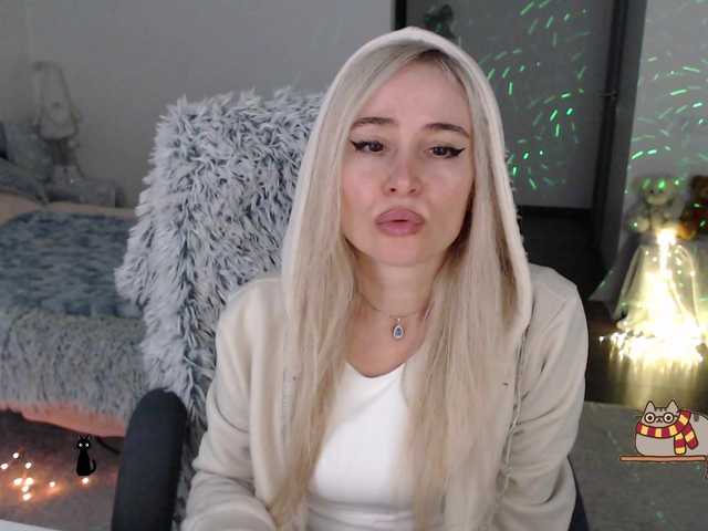 xyliganka777's BongaCams show and profile