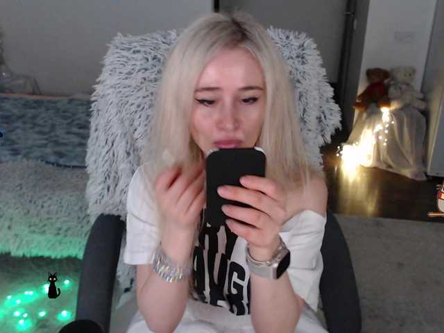 xyliganka777's BongaCams show and profile