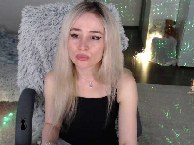 xyliganka777's BongaCams show and profile