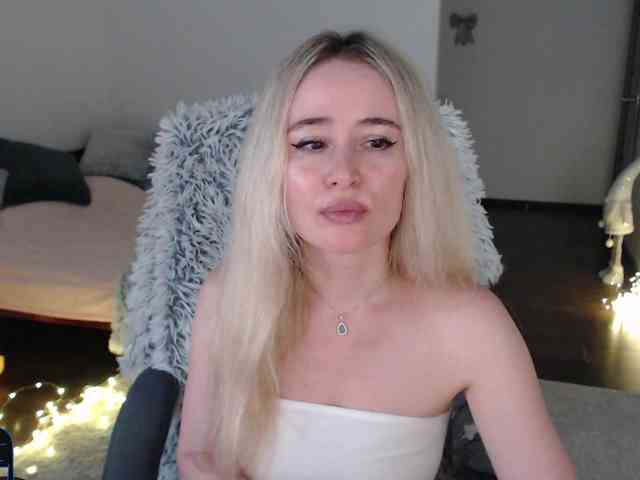 nude amateur webcam Xyliganka777