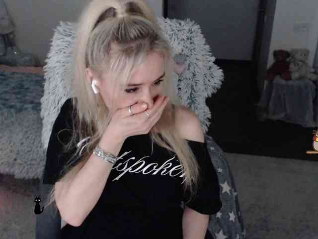 _Xyliganka777_ webcam