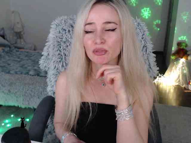 xyliganka777 Live Webcam on BongaCams