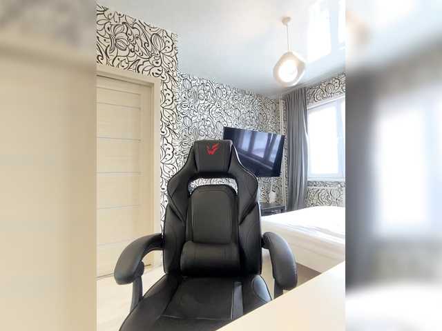 nad1ne's BongaCams show and profile