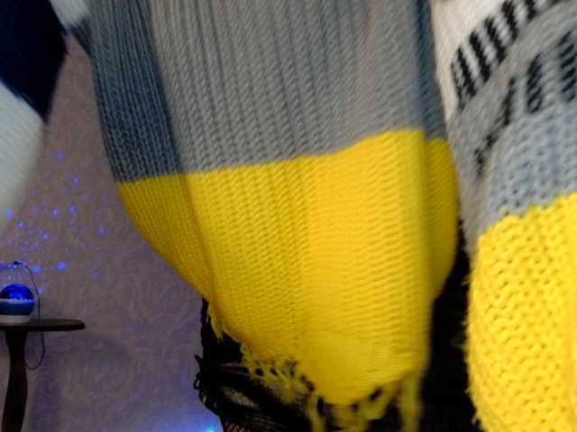 Elenaza1001's BongaCams show and profile