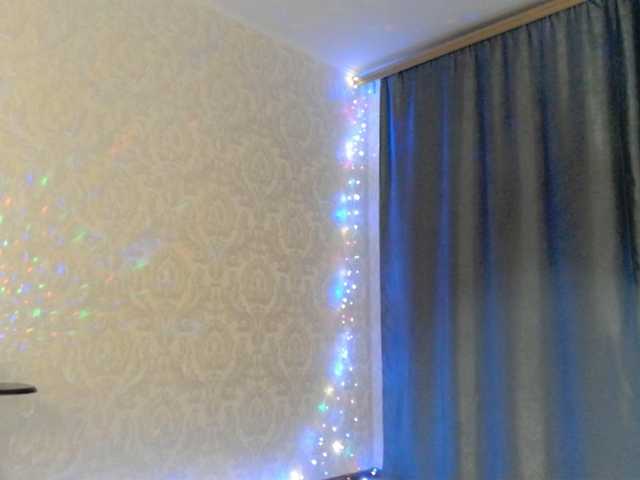 Elenaza1001's BongaCams show and profile