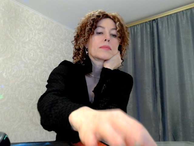 Elenaza1001's BongaCams show and profile