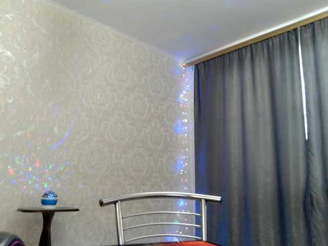 Elenaza1001's BongaCams show and profile