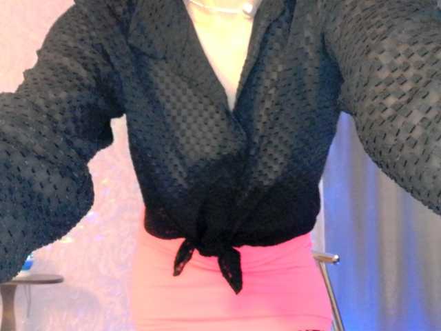 Elenaza1001's BongaCams show and profile