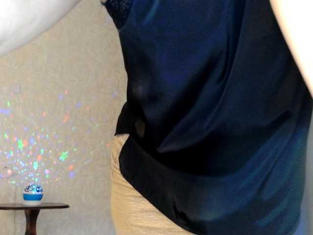 Elenaza1001's BongaCams show and profile