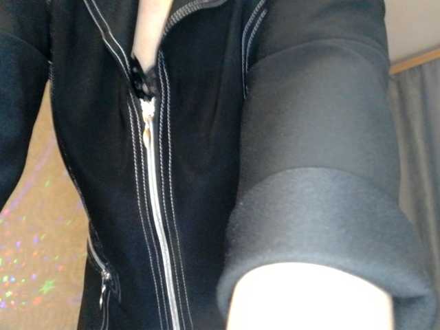 Elenaza1001's BongaCams show and profile