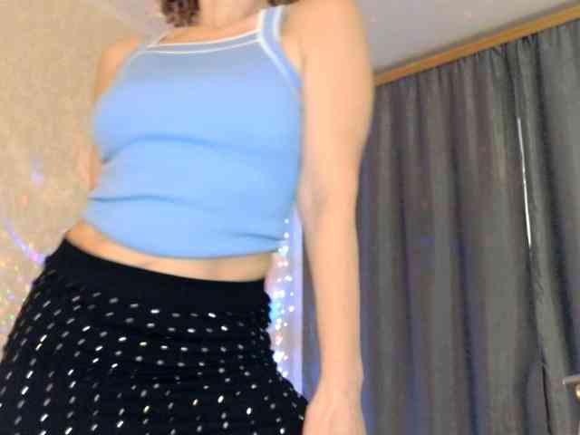 Elenaza1001 Live Webcam on BongaCams